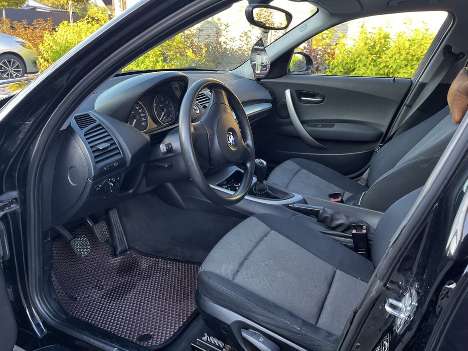 Продам BMW 1 series