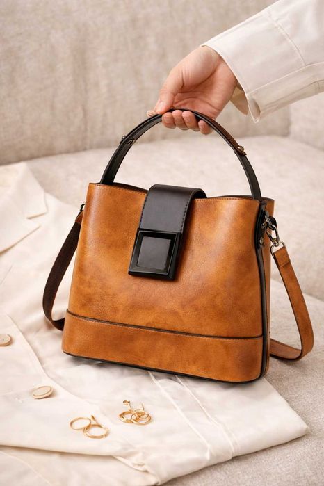 Mala Feminina Cognac com Alça Ajustável – Estilo Elegante & Versátil
