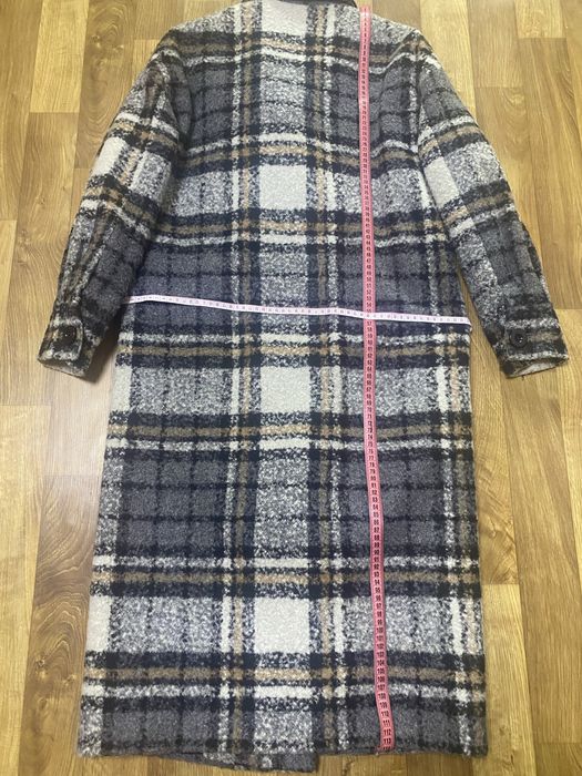 Стильне пальто в клітинку, актуальне на осінній сезон