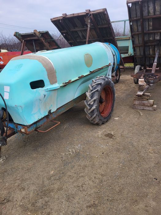 Opryskiwacz sadowniczy 1500 l