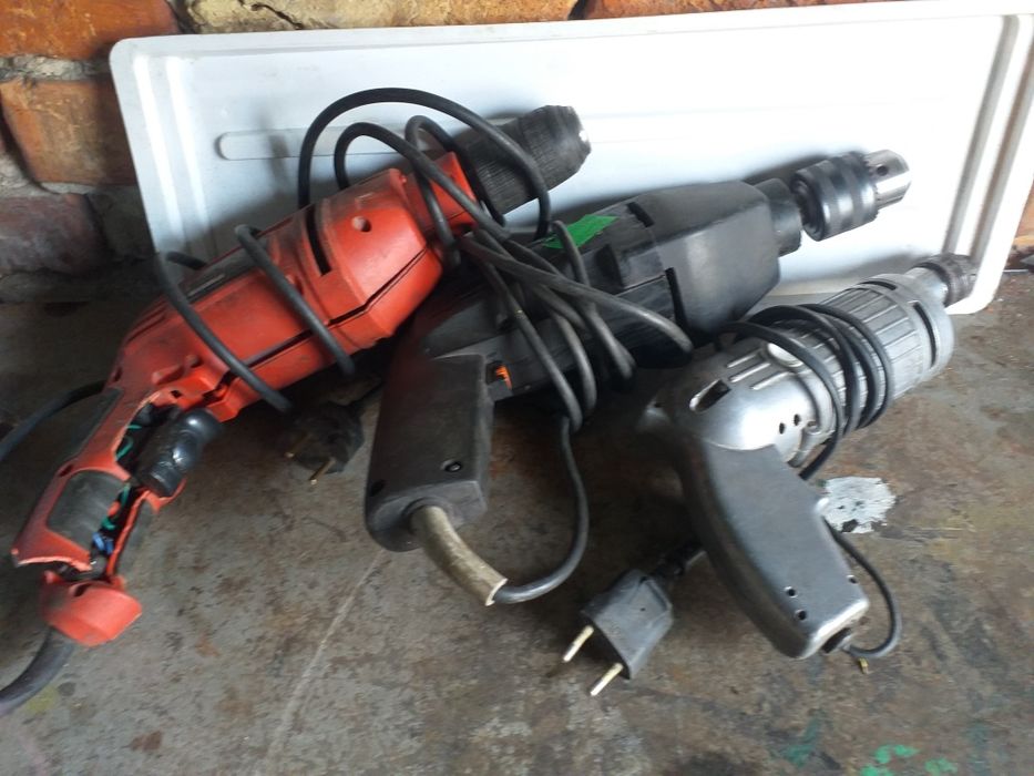 Електричні-дрельки.