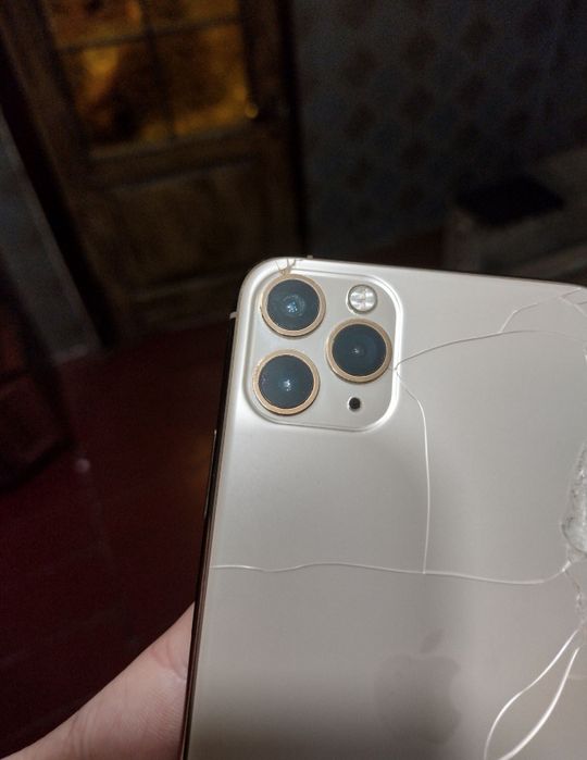 продам iphone 11 pro max 512 под востановление