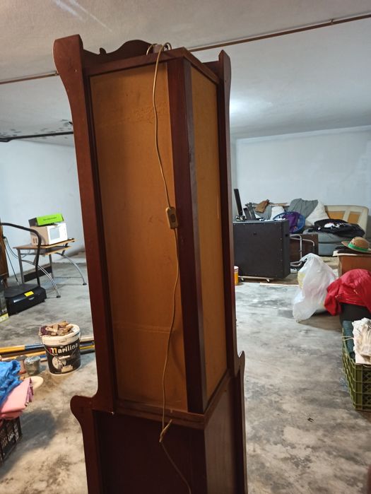 Garrafeira móvel de canto