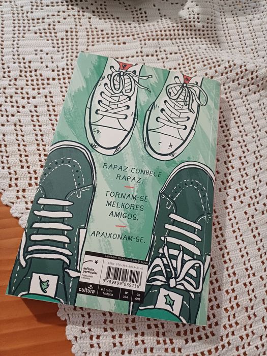 Heartstopper, volume 1.