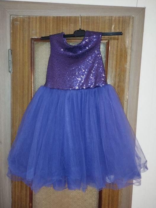 Сукня для дівчинки