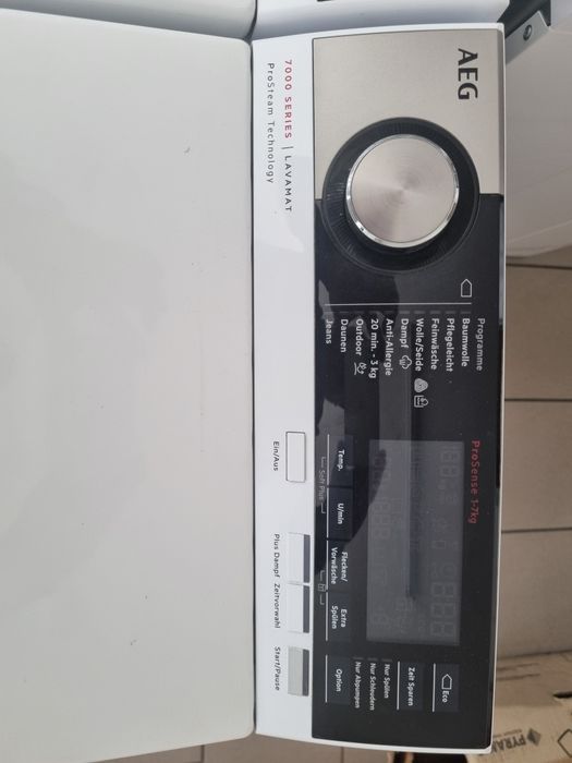 Pralka AEG L7TS84379 wysoki model funkcja pary podświetlany bęben