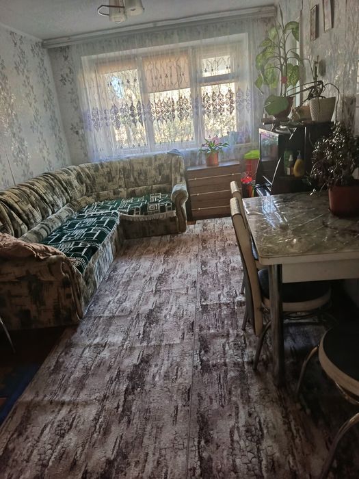 Продається квартира в районі базару