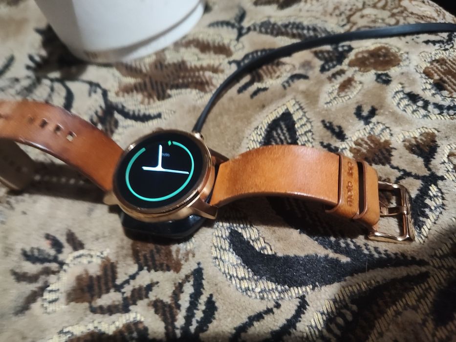Смарт годинник Motorola moto 365 3 покоління NFC повний комплект