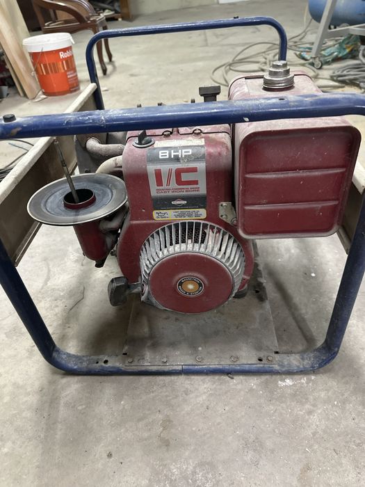 Gerador  a Gasolina 4T. 3500w -16A