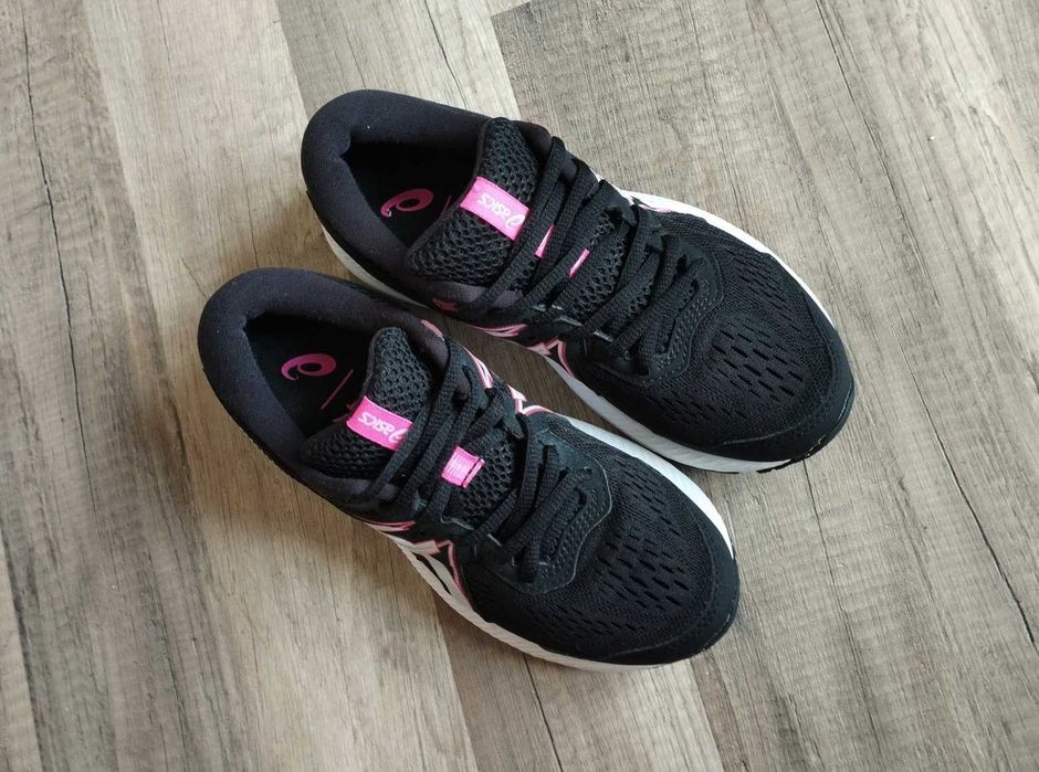 Buty ASICS Gel-Contend 7 rozmiar 35,5 wkładka 22,5cm