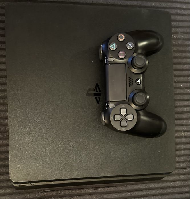 Na sprzedasz ps 4 1TB