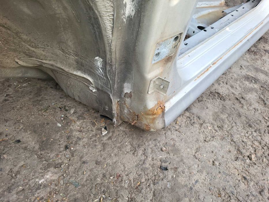 Четверть  ліва Skoda Oktavia Tour Шкода Октавія Тур