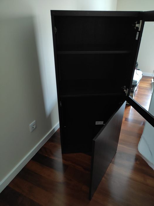 Armário IKEA em muito estado