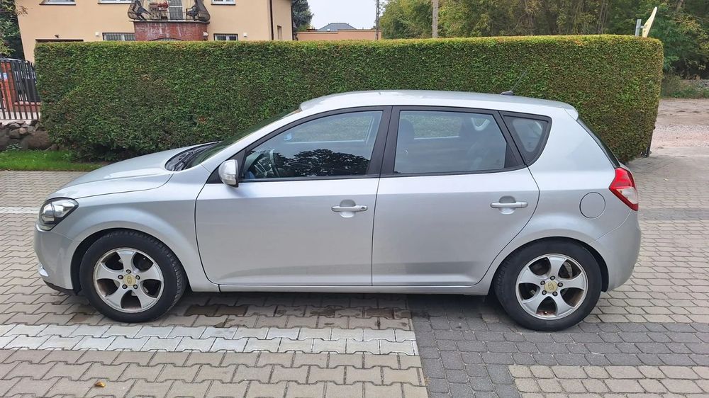 Kia Ceed Stan bardzo dobry, niski przebieg