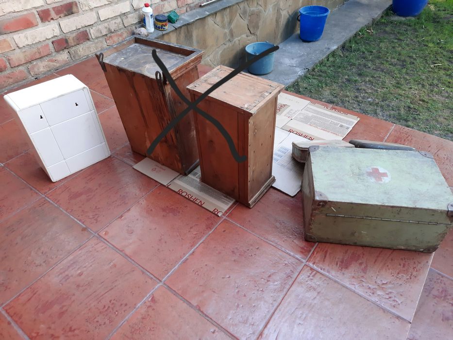 Аптечка та ящик для ліків СССР