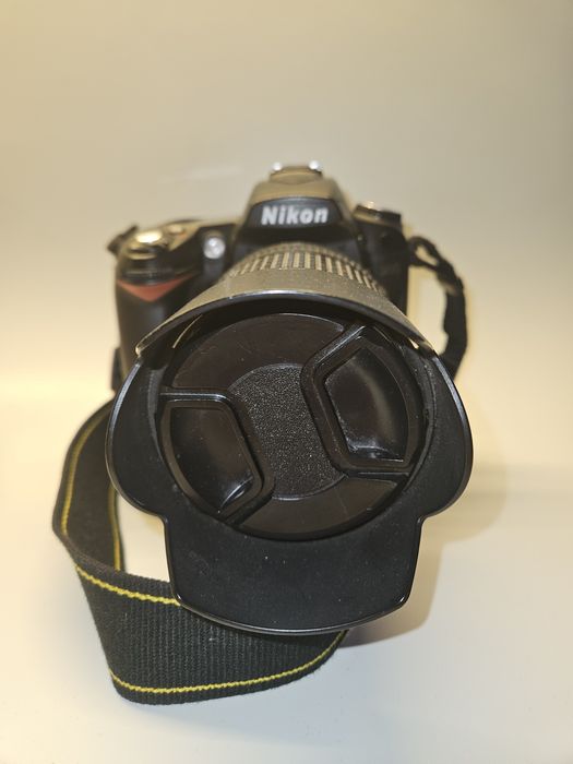 Nikon D90, obiektyw, grip