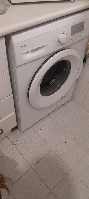 Maqiina de lavar roupa