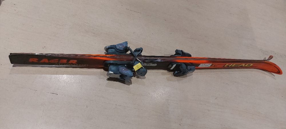 Skis junior usados Head. Aplicações Tyrolia