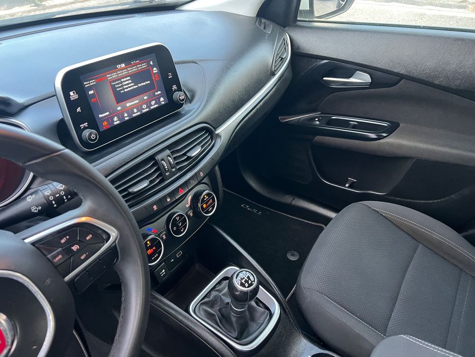 Fiat Tipo 1.3 M-Jet Lounge Tech