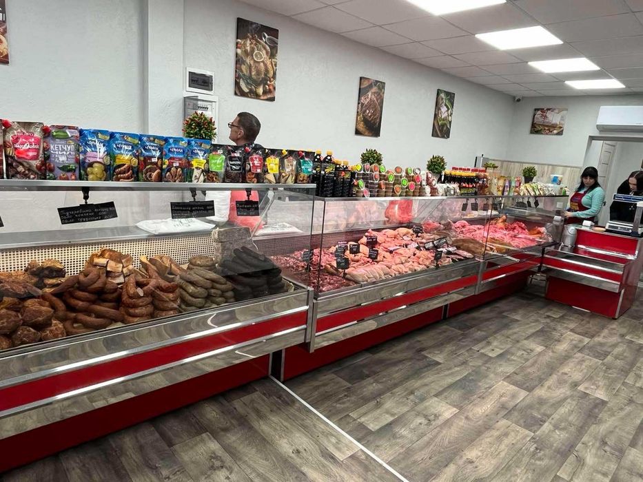 Кубічна холодильна вітрина CAPRAIA СUBE бізнес класу КУБ