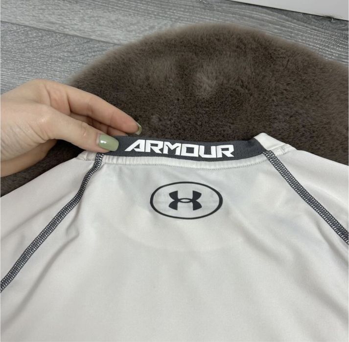 Компрессионная , термо  футболка Under Armour