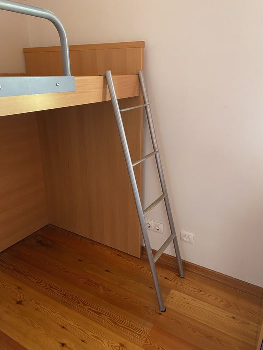 Cama Alta com 4 Gavetas e Escada em Madeira