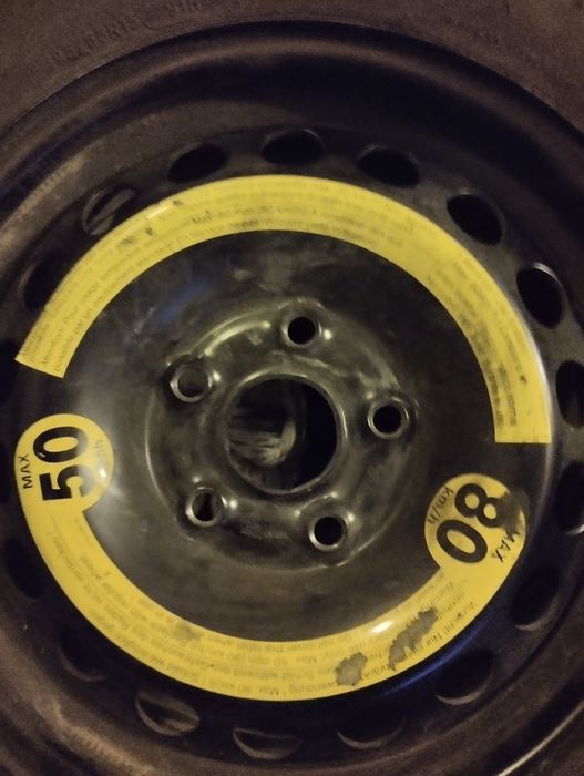 Гума Мішелін на диску 15 майже Нова,але без пари.