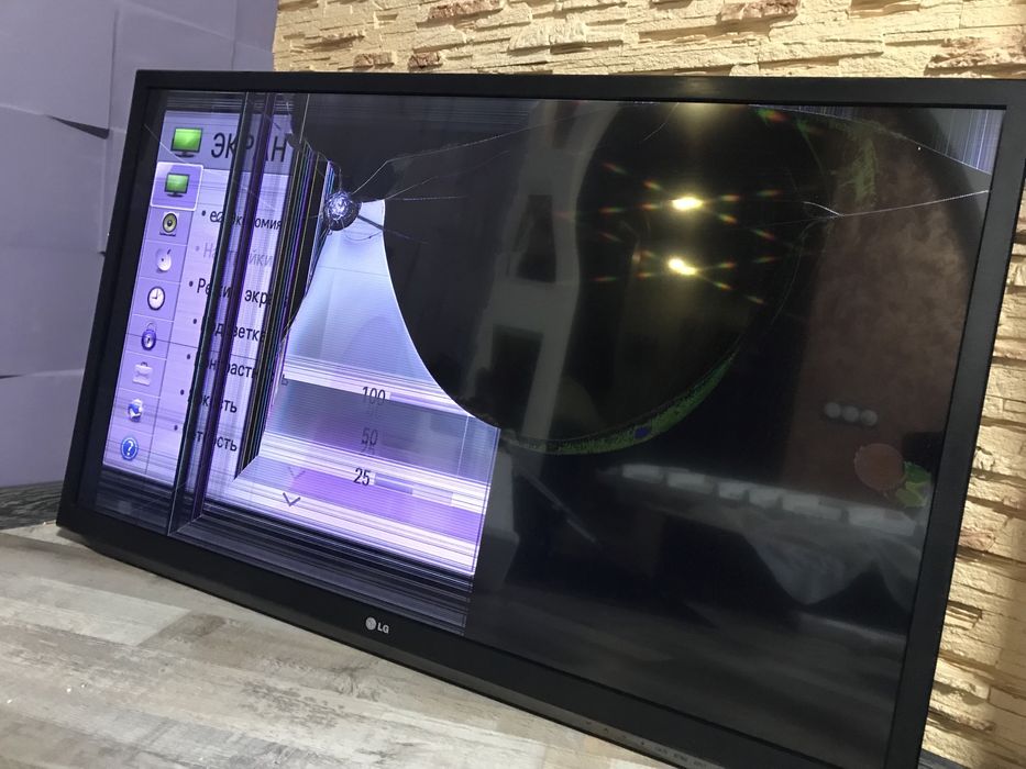 LG 42LM620S-ZE Битий Екран ПЛАТИ