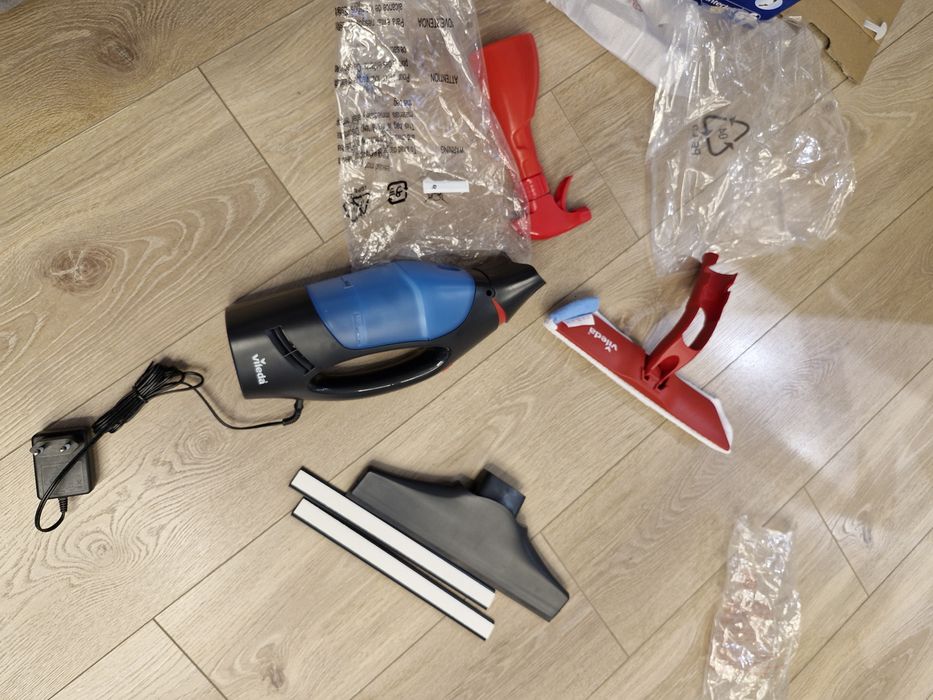 Myjka/odkurzacz do okna Vileda