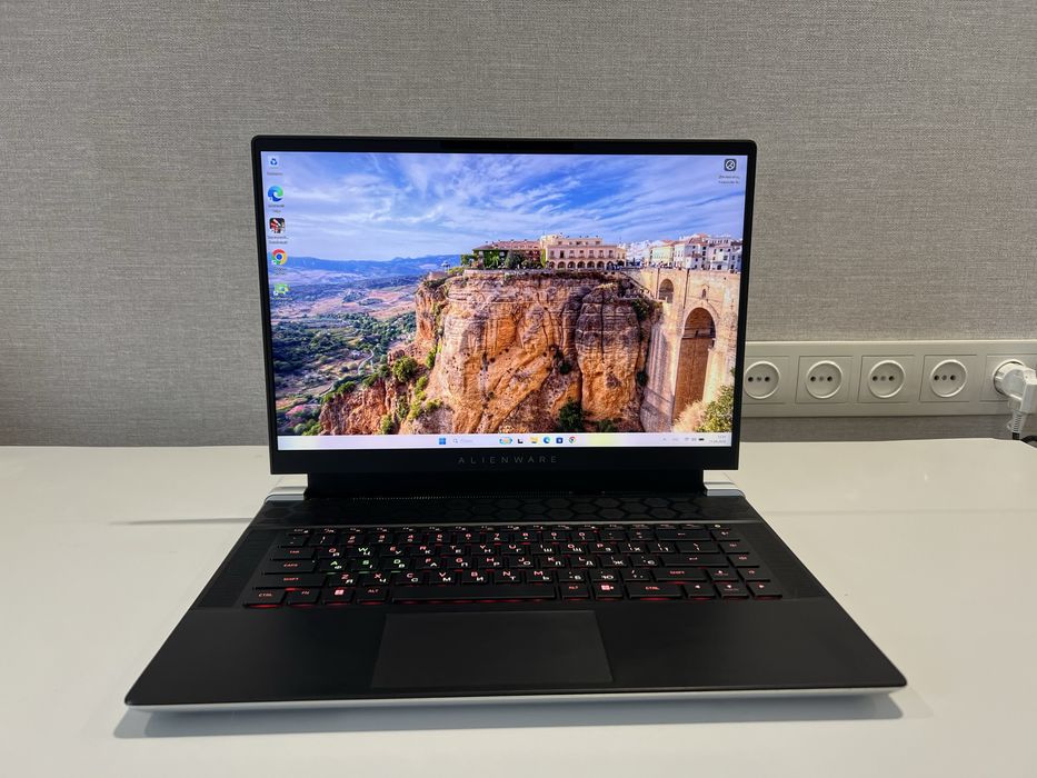 Игровой Alienware  x16 R1 - 16"  480Hz/ i7-13620H/ 16Gb/RTX 4050Gb /SSD 512GB
