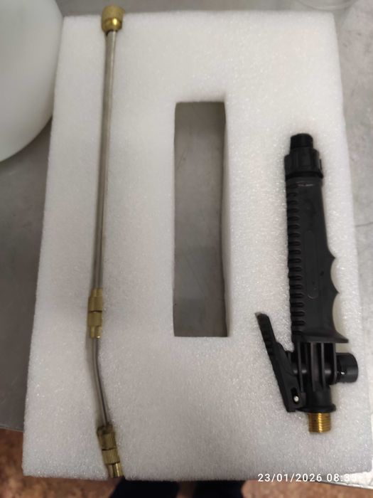 Pulverizador a bateria Einhell 7.5 litros - Como novo