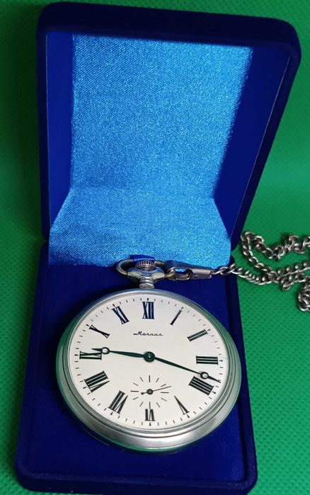 Годинник кишеньковий Молния. " Сказ об Урале". З рідною цепочкою !