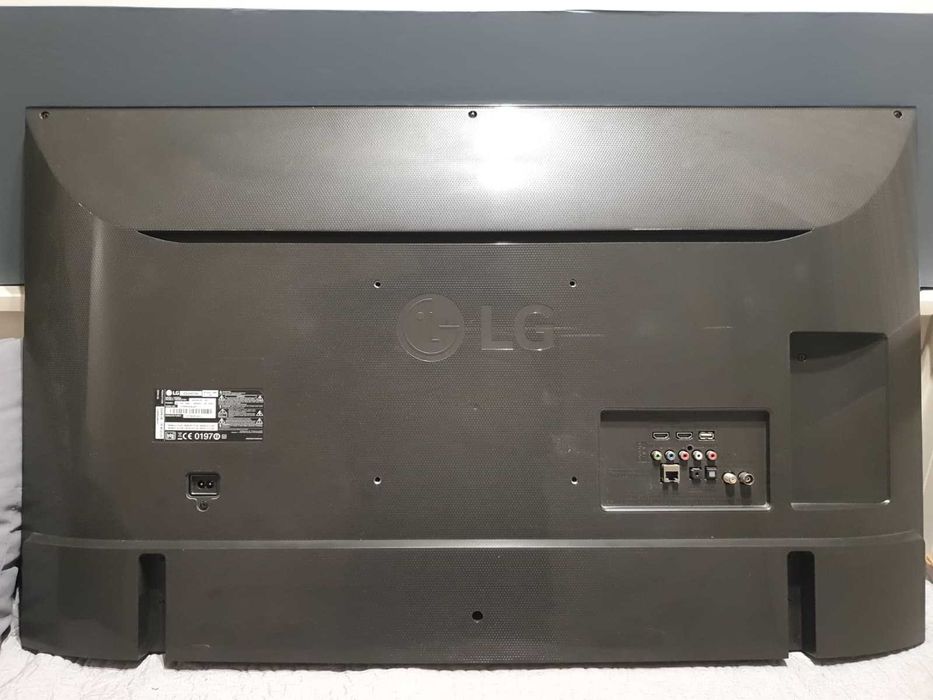 TV LG 43' 43UH610V 4K SmartTV *ler descrição