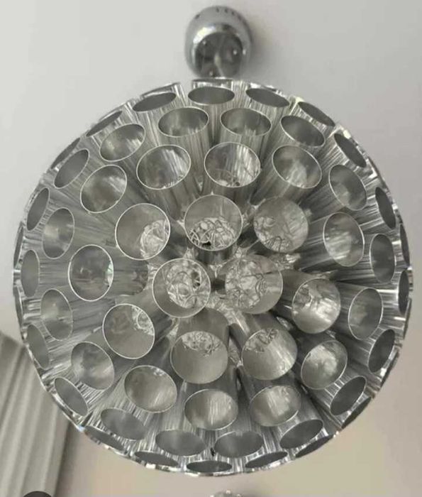 Lampa aluminowa w ksztalcie kuli