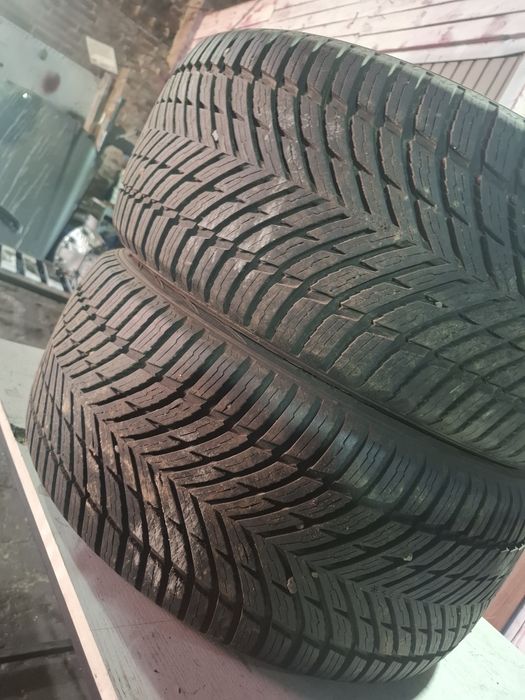Opony 17 cali 245/45r17 wielosezonowe bdb stan