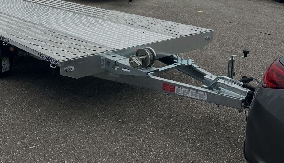 Atrelado Porta Carros 2700kg novo
