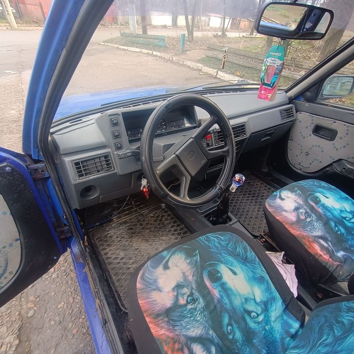 Таврія заз таврон