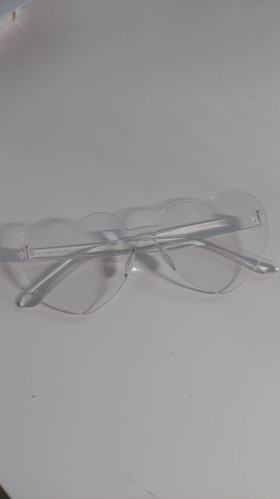 Przezroczyste okulary ozdobne serca