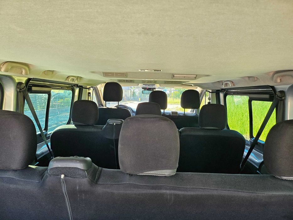 Wynajem Renault Trafic 9os bus wakacje transport automat wypożyczalnia