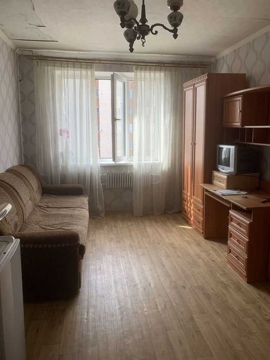 О Продам однокомнатную гостинку  на Салтовке  пр-т Юбмлейный