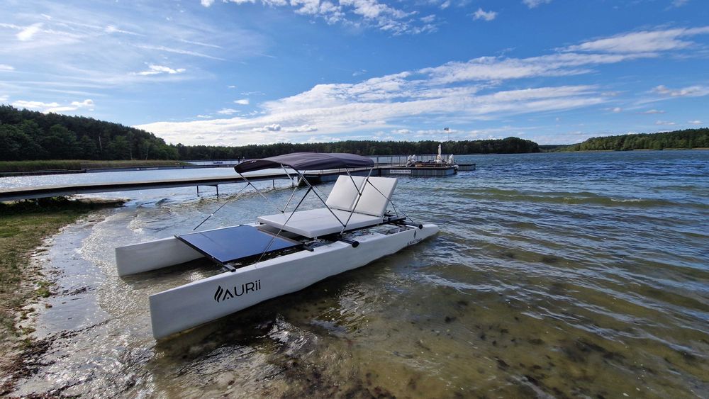 Katamaran AURII V.01 - SOLAR silnik elektryczny 55/60 lbs