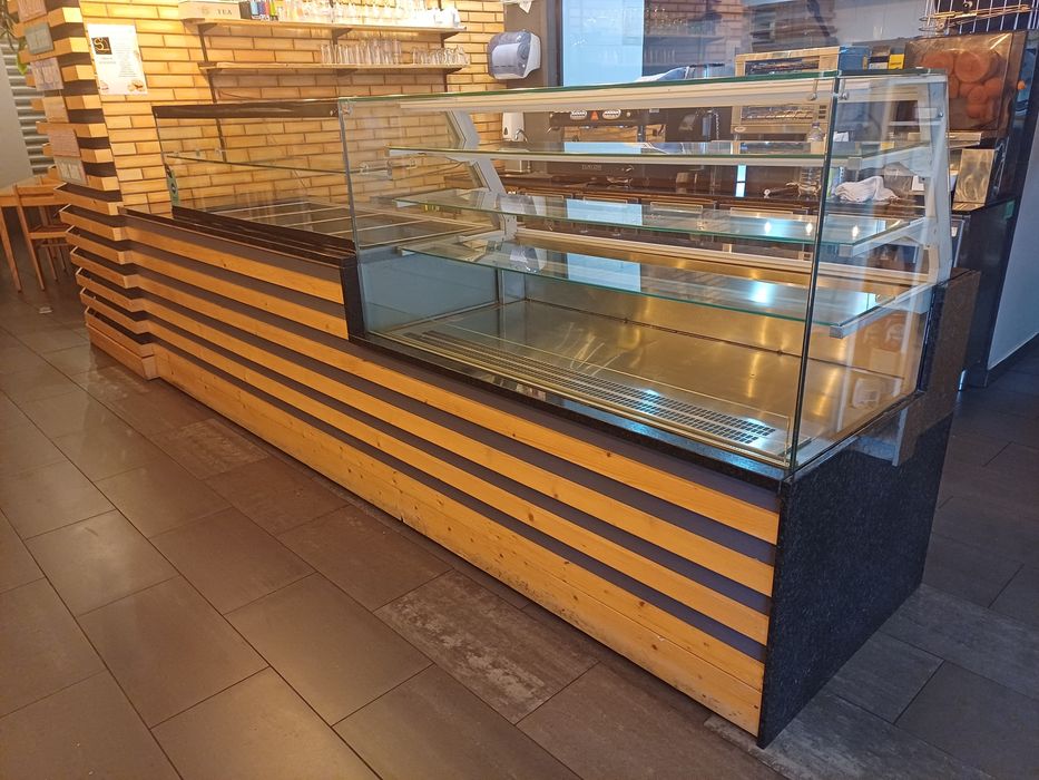 Vitrine expositora pastelaria