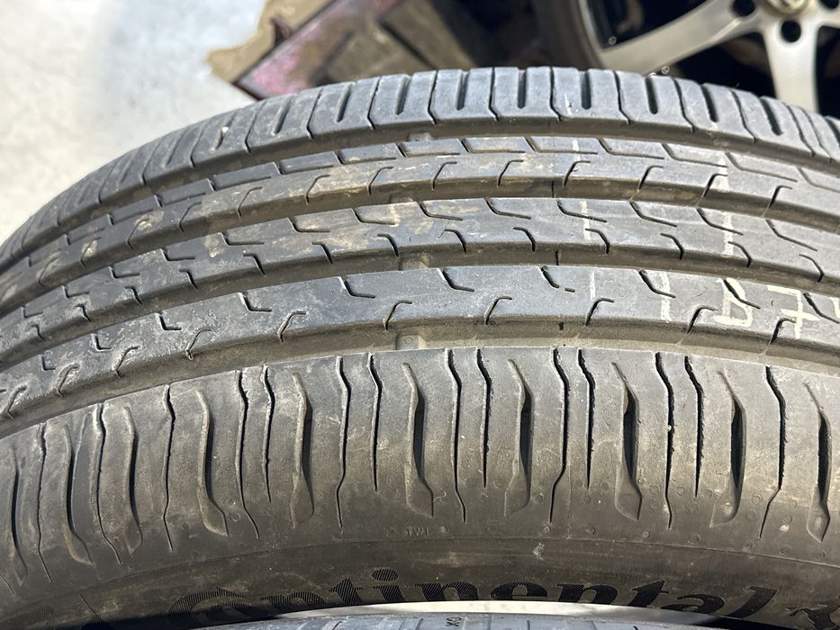 Pneus 235-50r19 Continental como novos