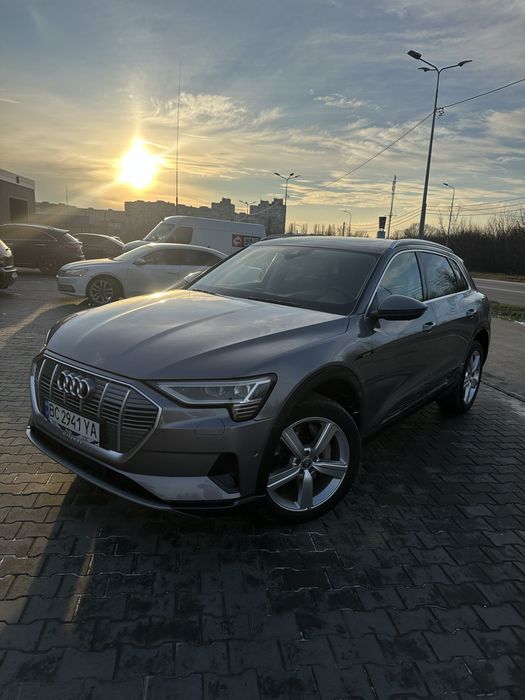Audi e-tron 95кВт топ-комплектація ідеальний стан