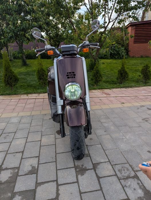 Продам скутер Yamaha Vox