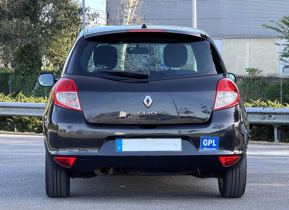 Renault Clio 1.2 16v A/C GPL C/Novo Econômico