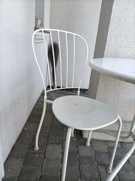 Stół i 2 krzesełka IKEA