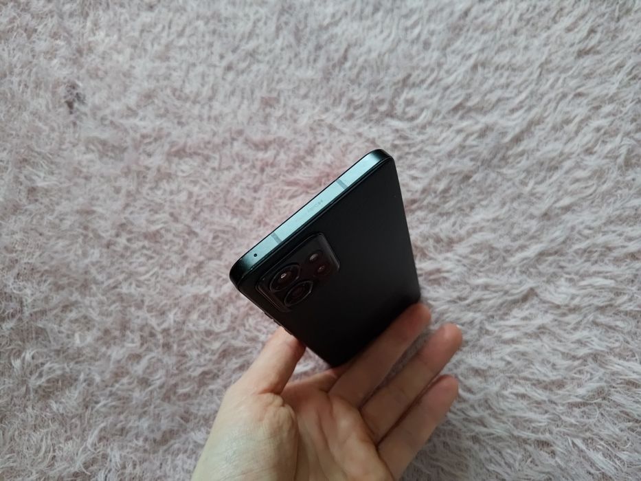 Think phone 8/256 lenovo thinkphone by motorola