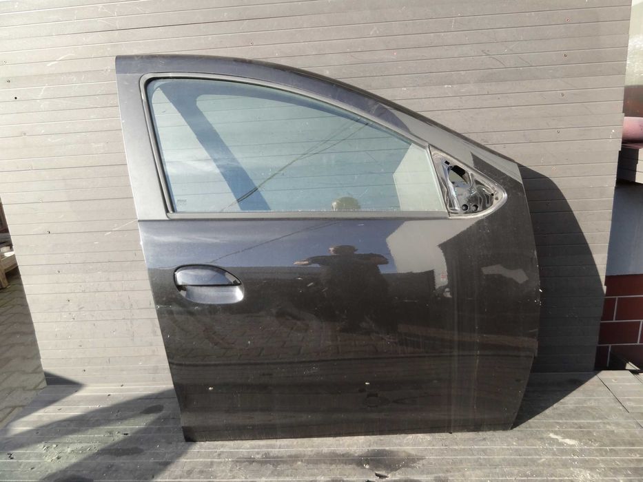 Двері до Renault Duster