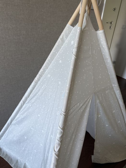 Tenda Criança com estrelas florescentes
